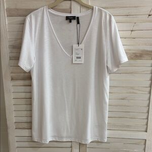 Theory Classic White V-Neck Tee